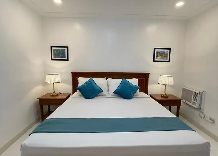 Grand Isabella Residences - Molave Apartahotel
