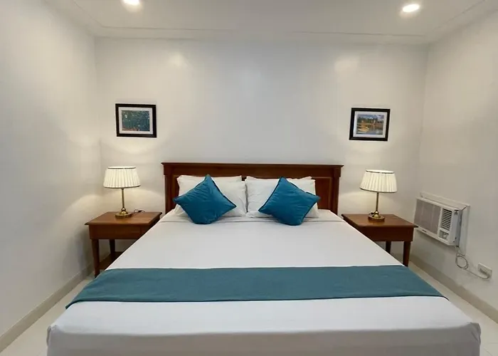 Grand Isabella Residences - Molave Apartahotel *